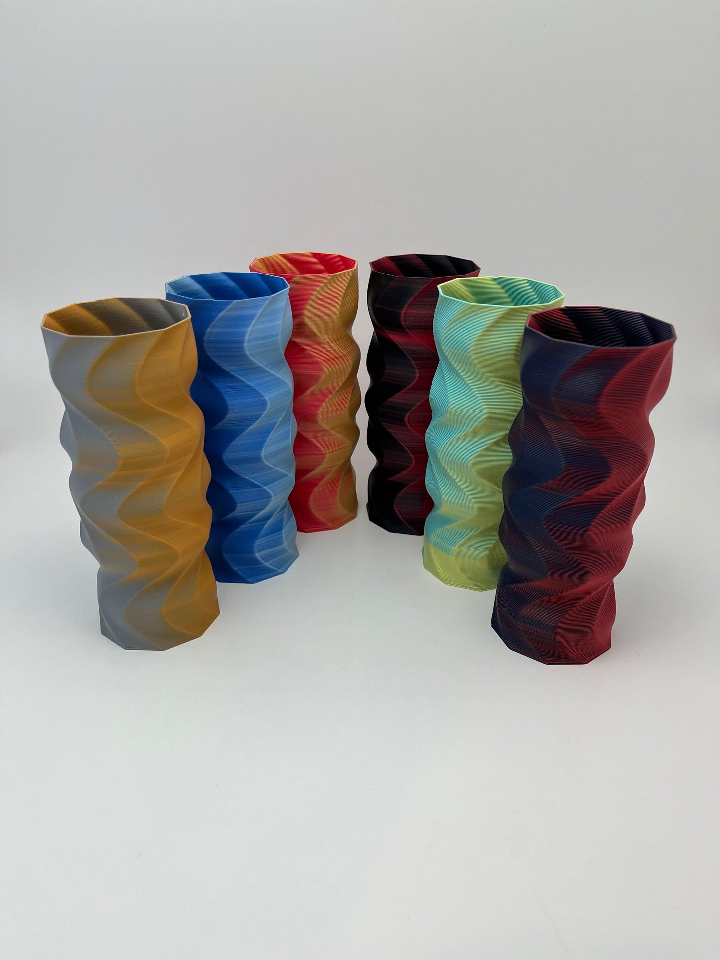 Unique and Elegant 3D Printed Reverse Twist Vase - Handcrafted Artwork for Home Decor