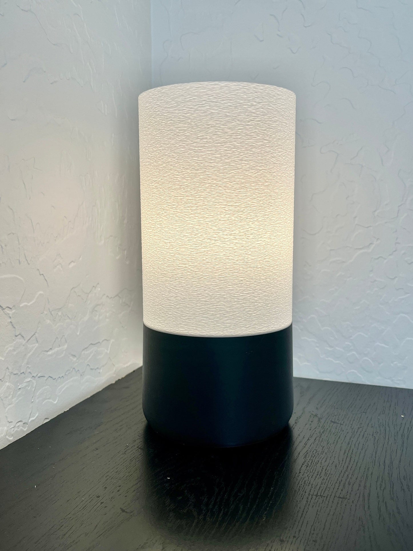 Minimalistic 3D Printed Lamp - Modern Desk Light - Simplistic Lighting
