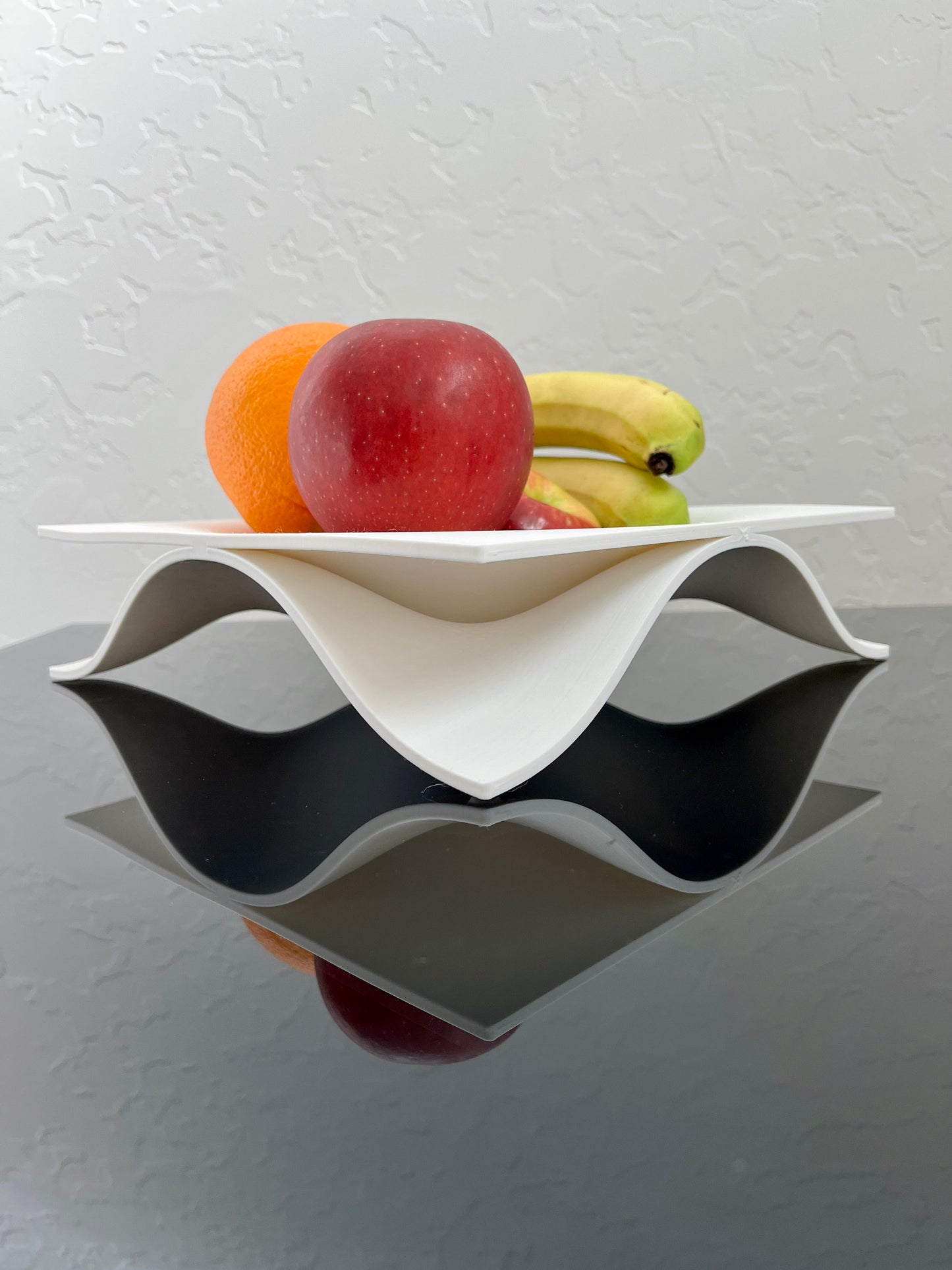 Wavy Fruit Bowl - 3D Printed Catch Tray