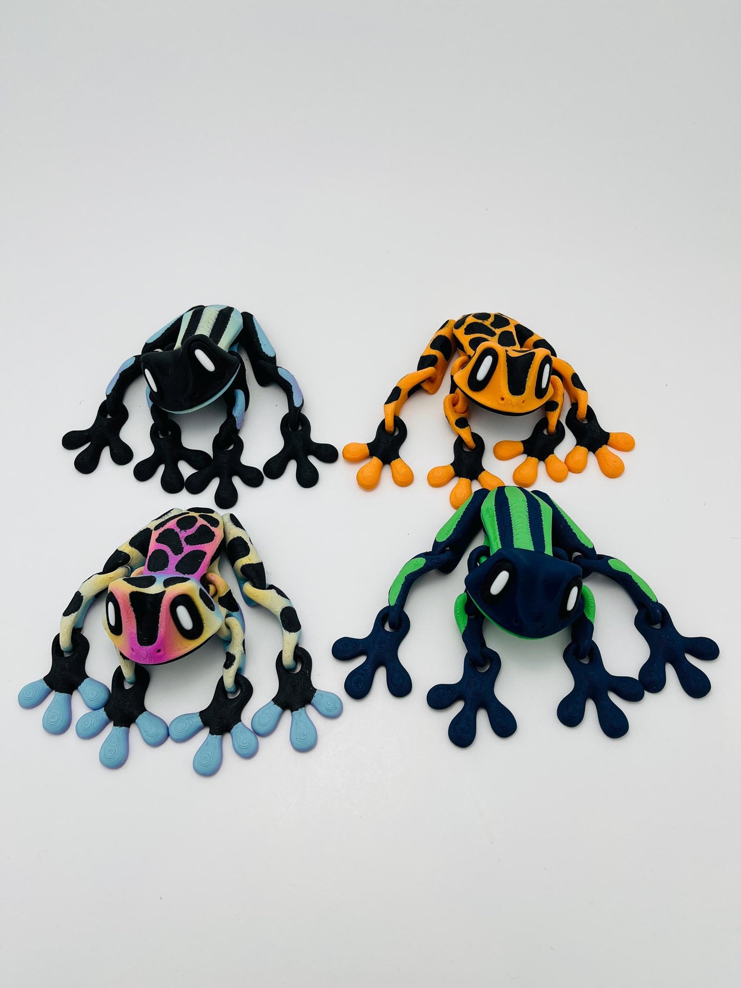 Customizable 3D Printed Frog with Magnetic Feet - Custom Colors - Hanging Frog - Mini Frog